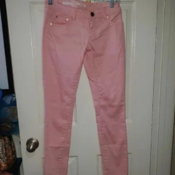 NWOT Light Pink Denim Skinny Jeans Size 3 - Picture 1 of 7